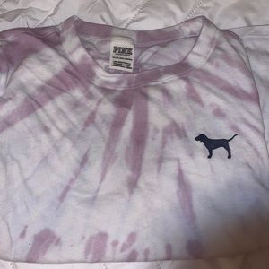 vs pink tye dye t-shirt